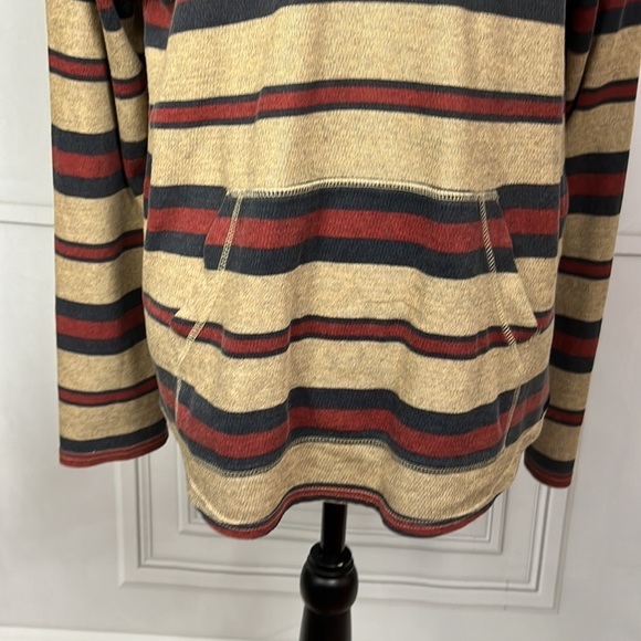 Oversize striped top - Picture 3 of 10